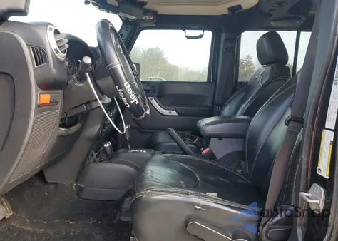 2014 Jeep Wrangler Unlimited Rubicon z USA, uszkodzony, nr VIN 1C4HJWFG0EL160778